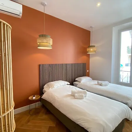 New In Forville With Balcony Apartment *