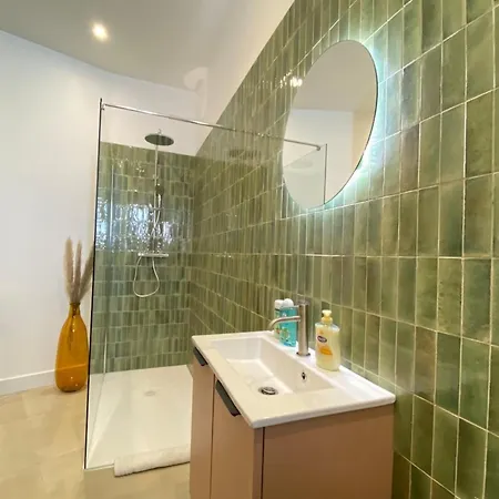New In Forville With Balcony Cannes