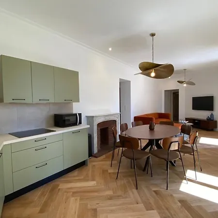 Apartment New In Forville With Balcony Cannes