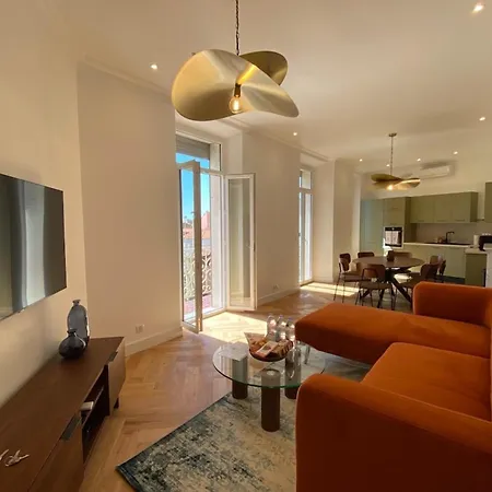 Apartment New In Forville With Balcony Cannes